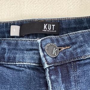 Kut from the Kloth Dark Wash Denim Jeans straight leg cropped